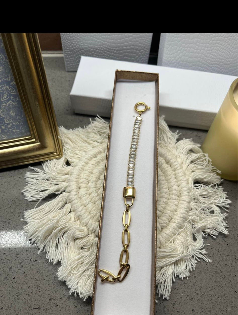 Bracelet