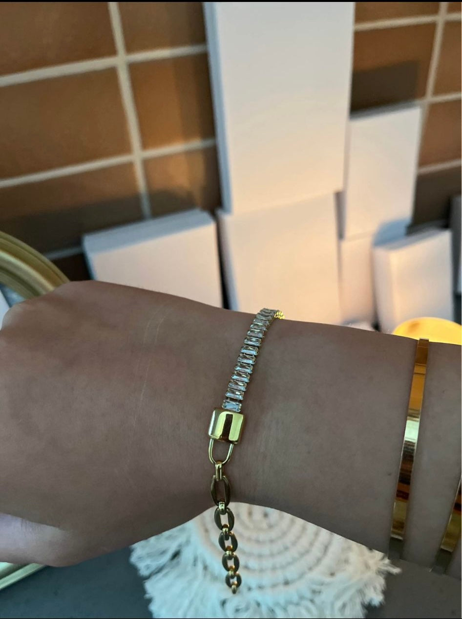 Bracelet